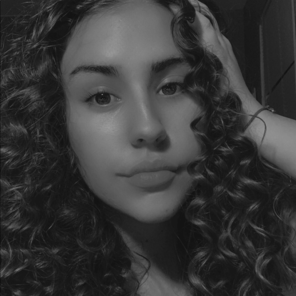 Meet your Posher, Makaela